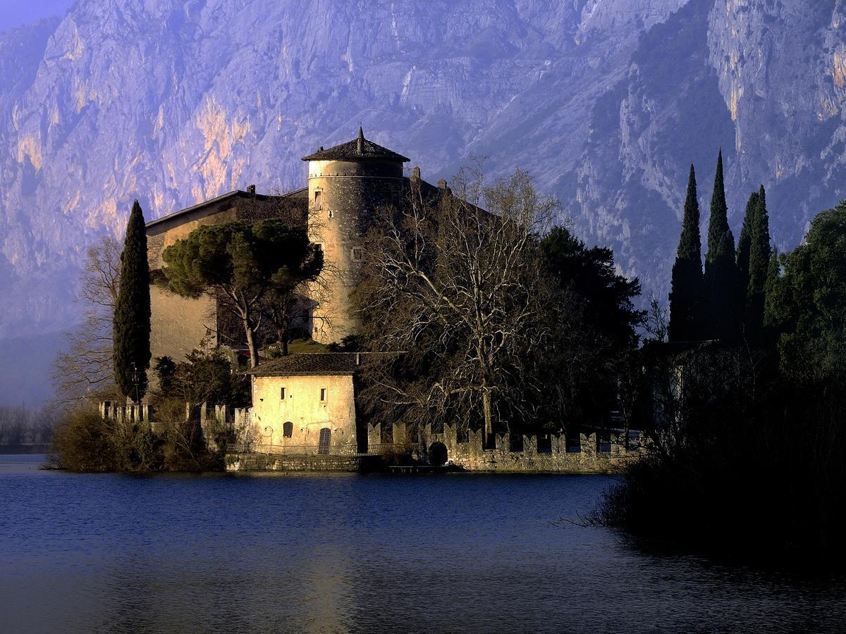 Albergo Miralaghi Padergnone Esterno foto